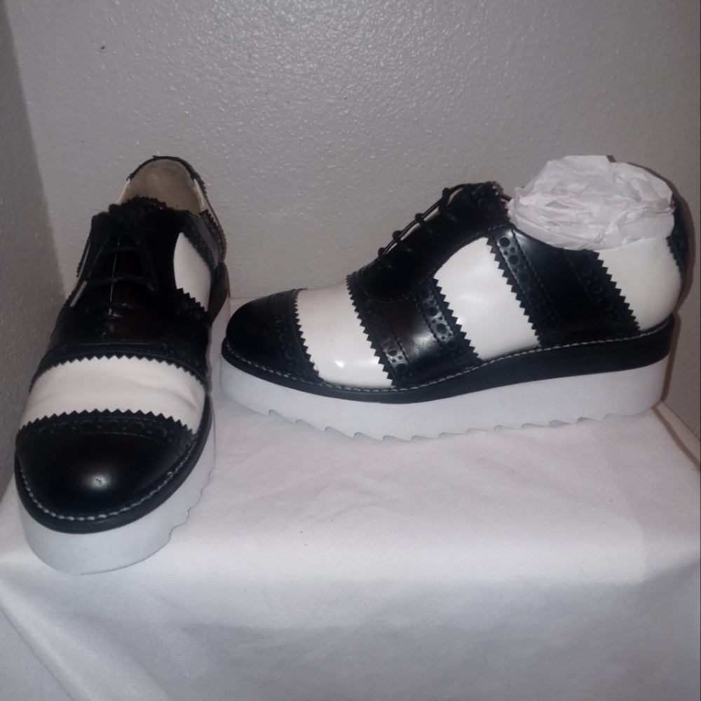 The Office of Angela Scott Mr. Cookie Wedge Oxfords Rare